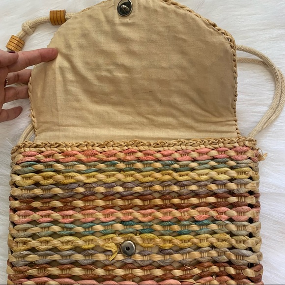Hand Crafted Straw Rattan Colorful Woven Flap Over Shoulder Bag - Picture 8 of 10